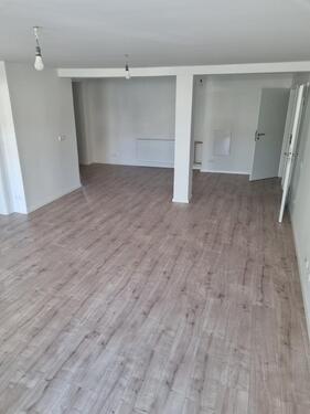 Foto - neu sanierte 2 Zimmer Erdgeschosswohnung mit Einbauküche