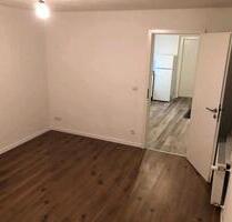 Kleine Wohnung in St.Ingbert Hobels zu vermieten 1 ZKB - Sankt Ingbert