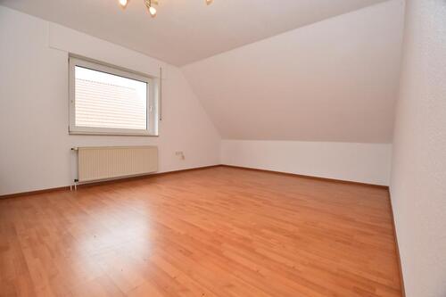 Foto - Dachgeschoswohnung mit Garage in ruhiger Siedlungslage in Markhausen