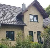 Großes Einfamilienhaus mit kleinem Garten - Cappeln (Oldenburg)