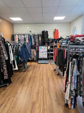 Foto - Ladengeschäft - 1.234,00 EUR Kaltmiete, ca.  105,00 m²