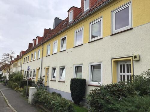 Foto - Renovierte 1,5 Zimmer Dachgeschoss Wohnung zu sofort!