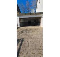 Doppelgarage mit Stellplatz - 750,00&nbsp;EUR Miete, in Leinfelden-Echterdingen (PLZ: 70771)