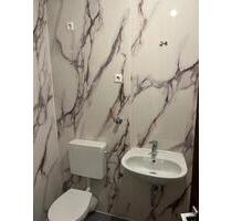 Helle 3-Zimmer-Wohnung mit Balkon, Stellplatz &Keller - Mannheim Neckarstadt-Ost