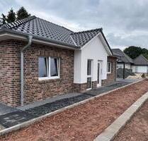 Bungalow zur Miete - 1.300,00&nbsp;EUR Kaltmiete, ca.&nbsp; 93,00&nbsp;m&sup2; in Lähden (PLZ: 49774)