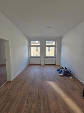 Foto - Erstbezug nach Kernsanierung! Helle 2-Zimmer-Wohnung