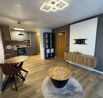 Moderne 1.5 Zimmer-Wohnung mit Balkon und privaten Stellplatz - Weissach im Tal
