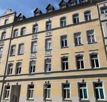 Großzügige 1-Zimmer mit Einbauküche, Dusche und Laminat in zentraler Lage! - Chemnitz Hilbersdorf