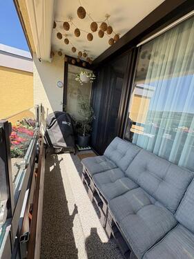 Foto - 4.5 Zimmer Dachgeschoßwohnung in Neckartenzlingen
