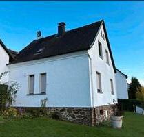 Einfamilienhaus mit 1 Zimmer Wohnung in Lahnau - Waldgirmes