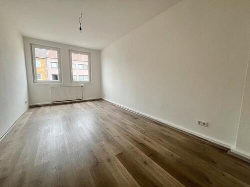Foto - Schöne 2-Zimmer-Wohnung mit großer Küche!