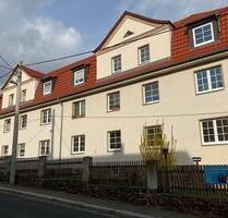 Großzügige 4-Zimmer mit Laminat und 2xWannenbad guter Lage! - Roßwein