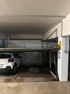 Foto - Tiefgaragenstellplatz ab sofort zu vermieten