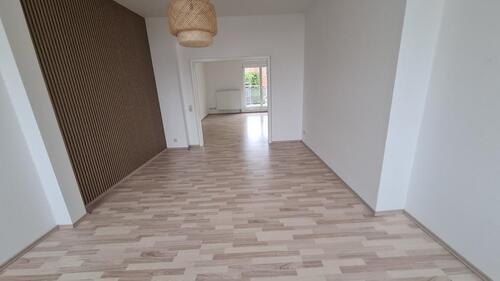 Foto - Lichtdurchflutete Altbauwohnung in der Altstadt 2,5 Raum ab April