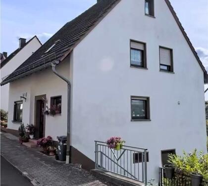 Foto - Einfamilienhaus in Heimbach - 950,00&nbsp;EUR Kaltmiete, ca.&nbsp; 120,00&nbsp;m&sup2;