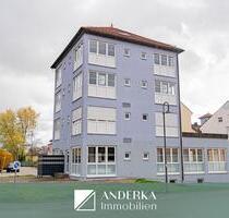 Ihr neues Zuhause in Burgau: Helle 3-Zimmer-Wohnung mit Stellplätzen in zentraler Lage zu vermieten!