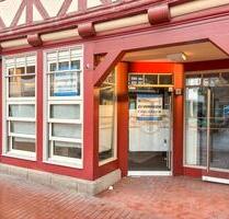 Top-Lage in Göttingen: Repräsentative Gewerbefläche mit zwei Eingängen in der Fußgängerzone