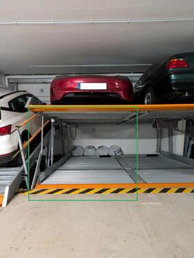 Foto - Garage Stellplatz in Doppelgarage–Ideal für LimousineHatchback