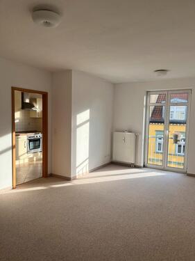 Foto - 2-Zimmer-Wohnung in zentraler Lage mit Stellplatz und Küche