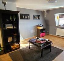 GÜSTROW bei Rostock: 4-Zi-DG-Wohnung 80m2, EBK, Möbelübern. mgl.