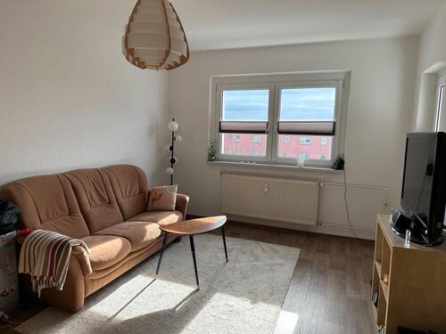 Foto - April: 2,5 Zimmer mit Einbau Küche (Genossenschaft)