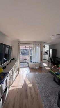 Foto - Sehr günstige Wohnung in grüner Top‑Lage !!!– Anmietung nur mit WBS für 2 Personen (65 m²) möglich