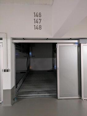 Foto - Moderner Tiefgaragenstellplatz nahe SBahn St-Martin-Str