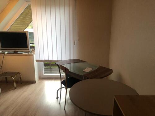 Foto - Kleines möbliertes Zimmer zu vermieten. Ca.12mtr²