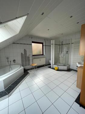 Foto - 4 Zimmer Dachgeschoßwohnung zur Miete in Wettenberg