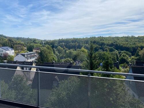 Foto - Zentral wohnen, Balkon genießen: 2 Zimmer mit grünem Weitblick in Lüdenscheid