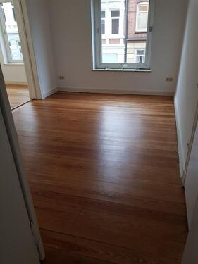 Foto - 1,52-Zimmer Altbauwhg mit Pitchpine zw. Exer und Südfriedhof