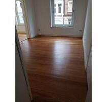 1,52-Zimmer Altbauwhg mit Pitchpine zw. Exer und Südfriedhof - Kiel