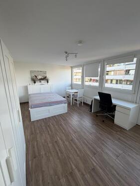Foto - Helles möbiliertes 1-Zimmer-Apartment mit EBK - S-Bahn fußläufig
