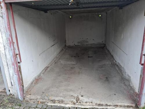 Foto - Garage in Saarbrücken Schafbücke Eschberg für PKW ca 5,5*2,5m