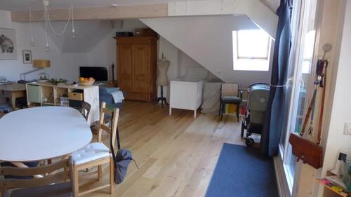 Foto - Schöne, gut vermietete 2,5 Zi DG-Wohnung als Kapitalanlage