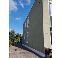 Helle 4-Zimmer-Wohnung mit Garten und Garage - Wilhelmshaven Altengroden