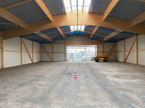 Foto - Hallenstellplatz für Wohnmobile oder Wohnwagen oder Sportboote