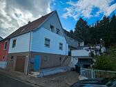Foto - Charmantes Haus mit Anbau und Garten