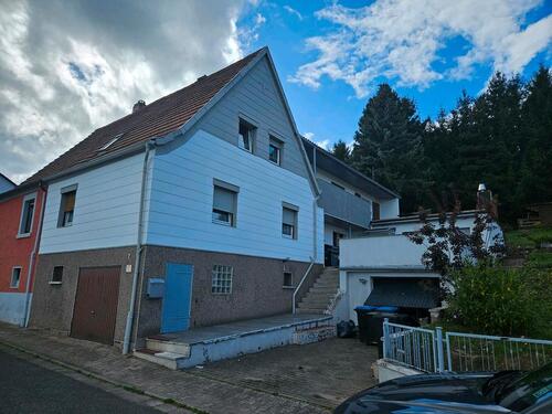 Foto - Charmantes Haus mit Anbau und Garten