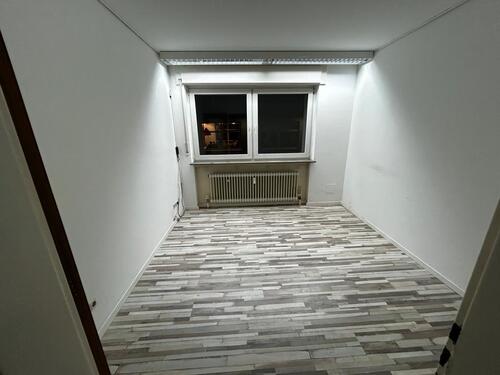 Foto - Büro Raum Zu vermieten - 420,00&nbsp;EUR Kaltmiete, ca.&nbsp; 15,00&nbsp;m&sup2;