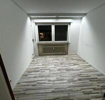 Büro Raum Zu vermieten - 420,00&nbsp;EUR Kaltmiete, ca.&nbsp; 15,00&nbsp;m&sup2; in Wiesbaden (PLZ: 55252) Mainz-Kastel