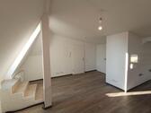 Foto - Anfragen NUR per E-Mail. 1-Zimmer Studiowohnung mit Balkon in der Nahe Magistrat Gelände Bremerhaven.
