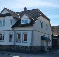 Großzügiges EFHMFH mit Nebengebäuden - Bergfeld