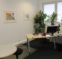 Zwei helle Büroräume mit Weitblick – attraktive Gemeinschaftsbür - Bönningstedt