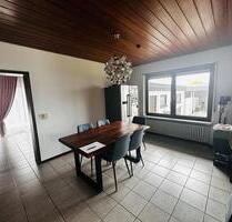 3,5-Zimmer-Maisonettewohnung mit Gartenanteil in einem ruhigen Zweifamilienhaus - Rülzheim