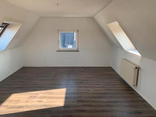 Foto - 1 Zimmer Dachgeschoßwohnung zur Miete in Gütersloh