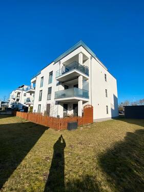 Foto - Moderne 3-Zimmer-Wohnung mit Balkon, Küche, Stellplatz