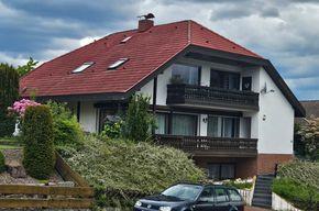Foto - Gepflegtes Zweifamilienhaus mit viel Potential in guter Lage