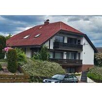 Gepflegtes Zweifamilienhaus mit viel Potential in guter Lage - Eschwege