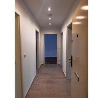 3 Zimmer Wohnung mit Balkon und Einbauküche in HerrenhausenBurg - Hannover Herrenhausen-Stöcken 3 Zimmer Wohnung mit Balkon und Einbauküche in HerrenhausenBurg - Hannover Herrenhausen-Stöcken